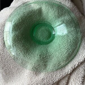 Vintage Green Depression Glass Decorative Bowl ?Vasoline Glass